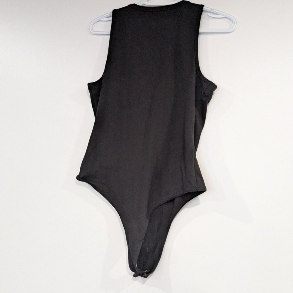 *3/$10* Missguided Graphic Tee Bodysuit with Laces Black White Size 10 - Picture 4 of 5